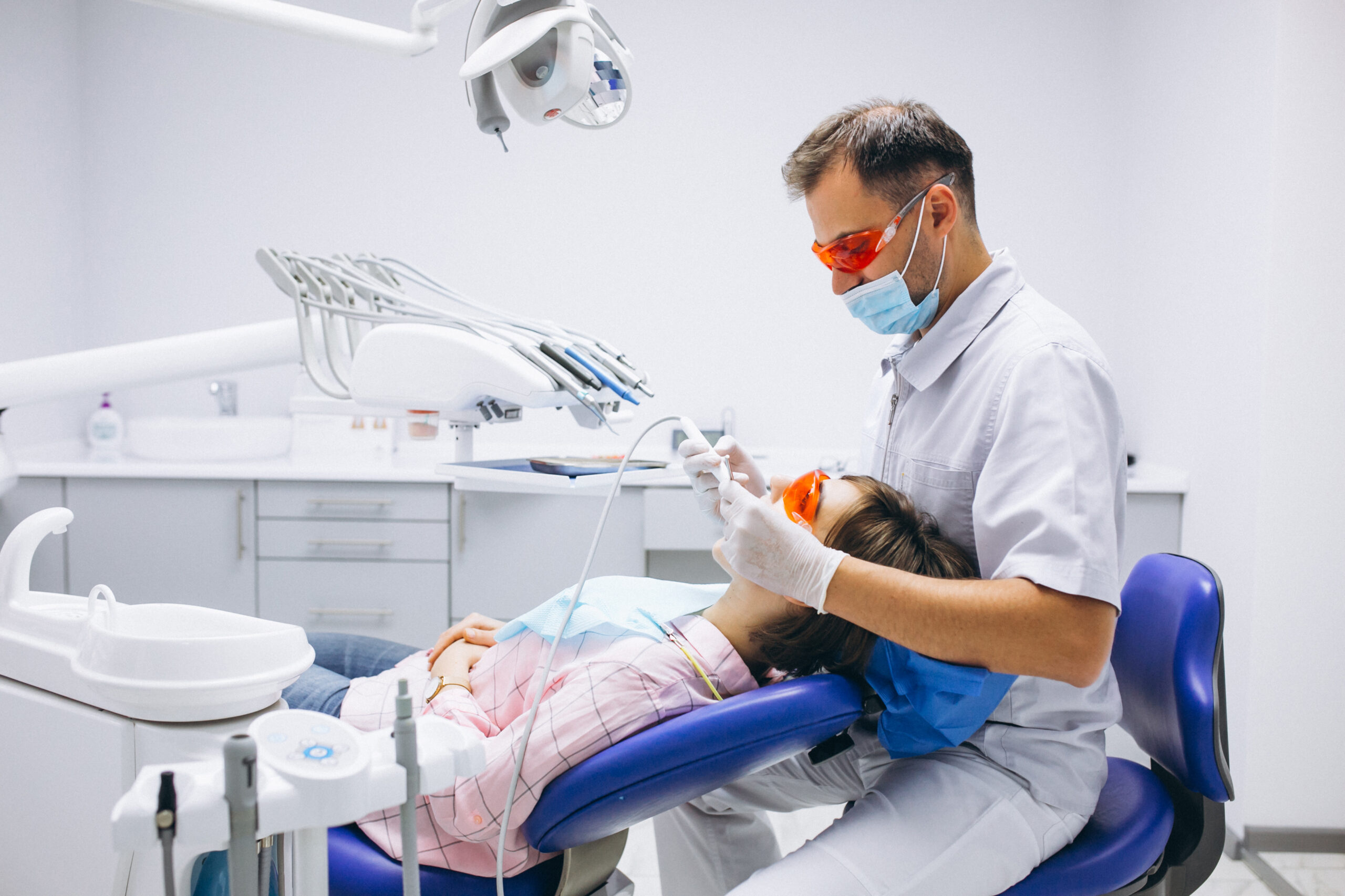 woman-patient-at-dentist